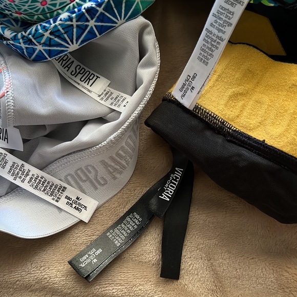 Victoria’s Secret Sport Bra Bundle of 4 Medium - Picture 6 of 6